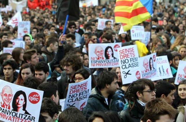 Tūkstančiai studentų Madride protestavo prieš taupymo priemones