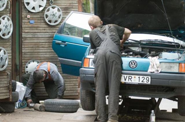 Ar autoservisuose gadinami automobiliai?
