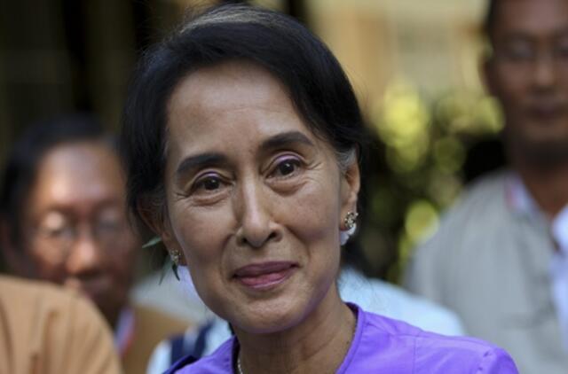 Birmoje išrinkta opozicinės partijos lyderė