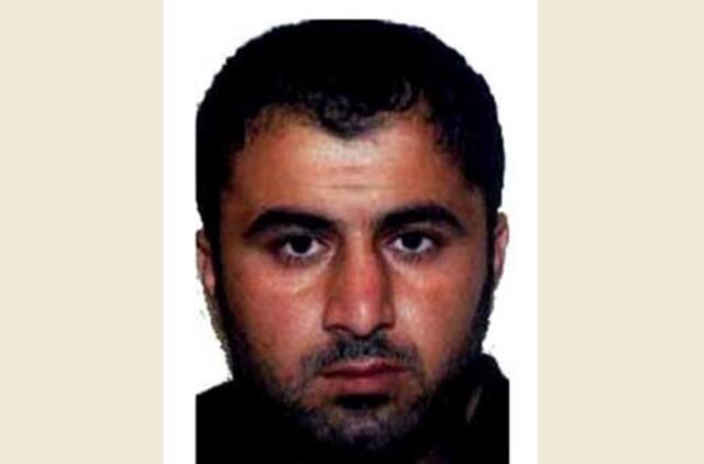 Britų policija nesutrukdė lietuvį avarijoje pražudžiusiam vairuotojui pasislėpti