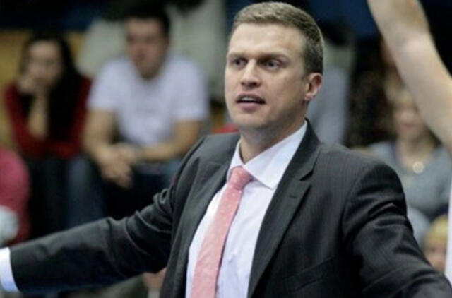 D. Adomaitis treniruos Lietuvos studentų krepšinio rinktinę