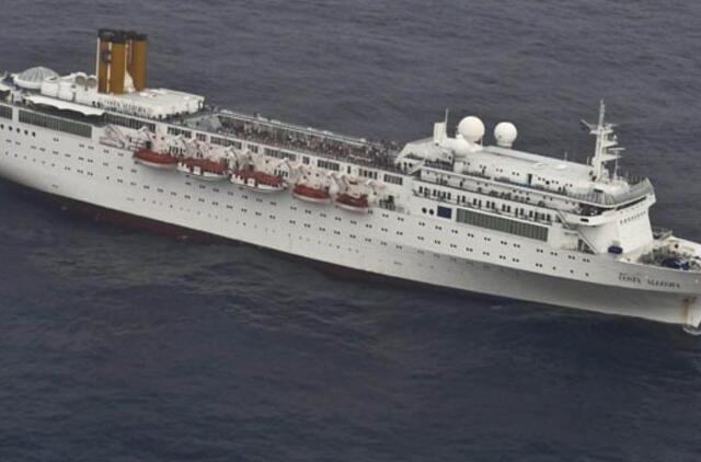 Dar vienas "Carnival Cruises" laivas įstrigo Karibų jūroje