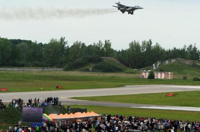 Kariuomenės ir visuomenės šventė keliasi į pajūrį