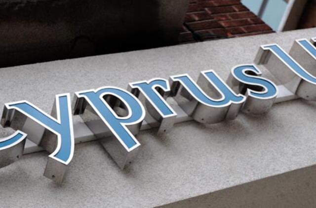 Kipro bankai liks uždaryti iki ketvirtadienio