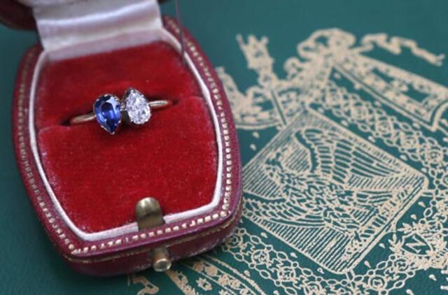 Napoleono mylimajai dovanotas sužadėtuvių žiedas aukcione parduotas už beveik 900 000 eurų