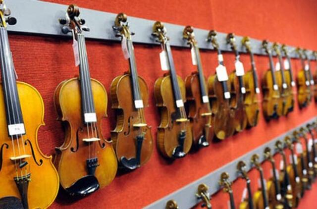 Rastas smuikas, kuriuo iki pat "Titaniko" nuskendimo griežė laivo orkestro vadovas