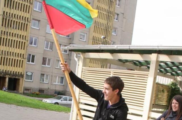 Rokiškio režisierius meta pirštinę Lietuvai - sukūrė filmą "Emigrantai"