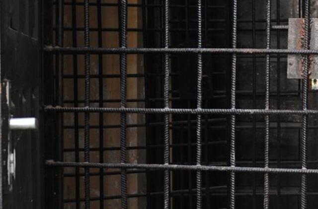 Tauragėje sulaikytas girtas vyriškis areštinėje mirė