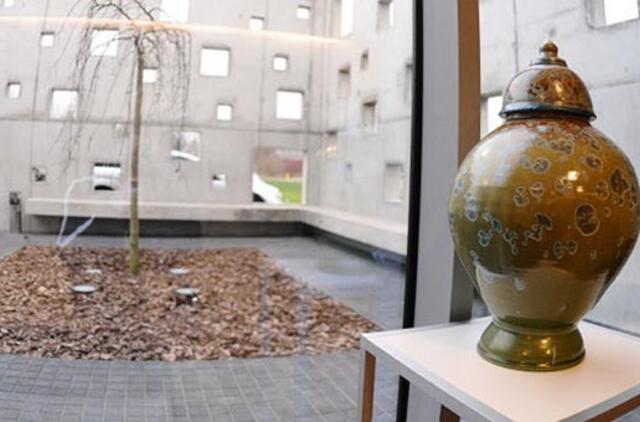 Tyrimas: per penkmetį Lietuvoje 11 proc. padaugėjo pritariančių laidojimui kremuojant