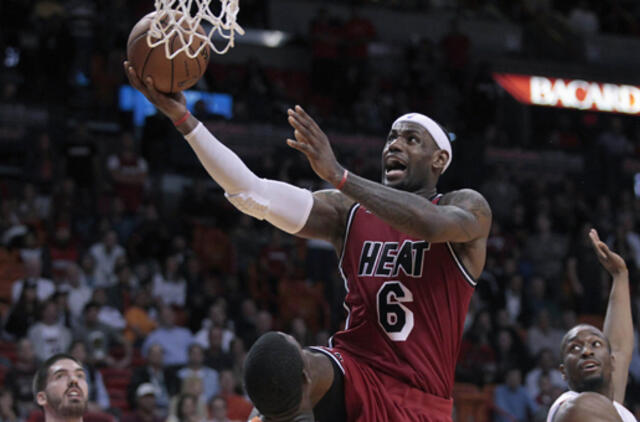 Abejojančių nėra: Naudingiausio NBA sezono žaidėjo titulas atiteks LeBronui Jamesui