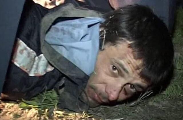 Belgorode šešis žmones nušovęs Sergejus Pomazunas nuo policijos slėpėsi pelkėje