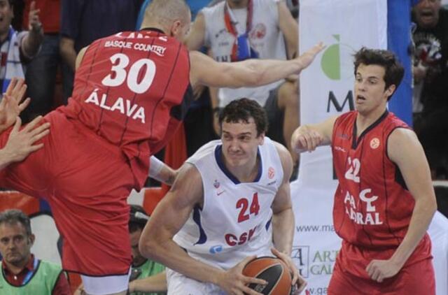 "Caja Laboral" sušvelnino Eurolygos ketvirtfinalio serijos rezultatą