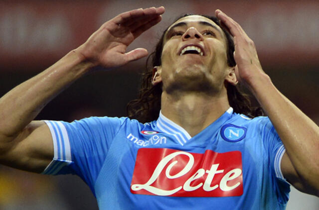 Edinsono Cavani motina: "Mano sūnus nori palikti "Napoli"