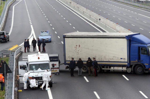 Italijoje plėšikai užpuolė du inkasatorių automobilius ir pavogė 10 mln. eurų