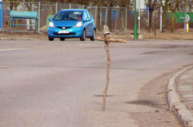 Kelio kliūčių žymėjimo ypatumai