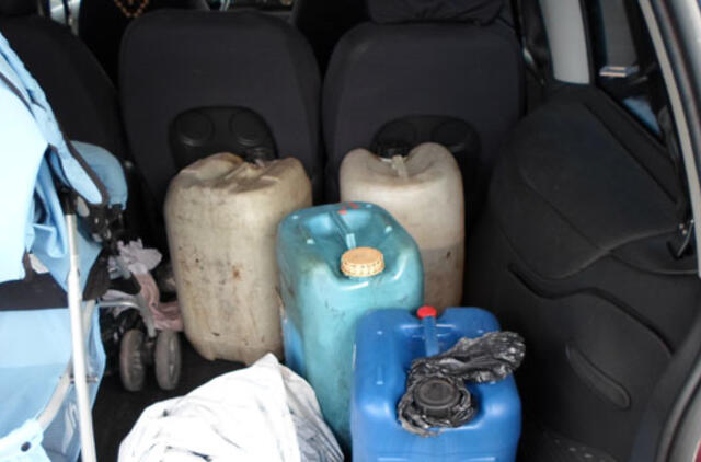 Klaipėdoje patruliai aptiko nelegalaus dyzelino