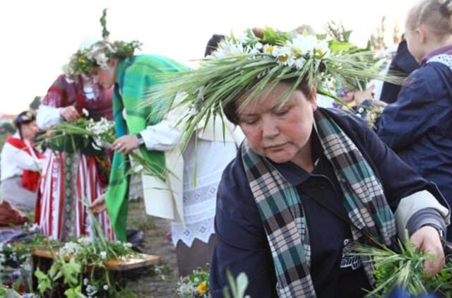 Liko du "ilgieji savaitgaliai"