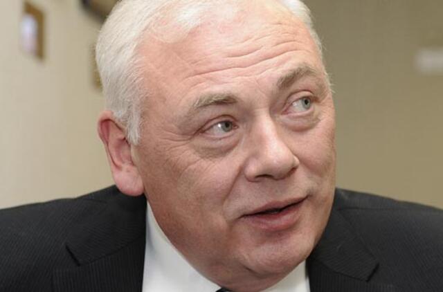 Ministras atsiėmė pažadą: policininkams algos gegužę neaugs