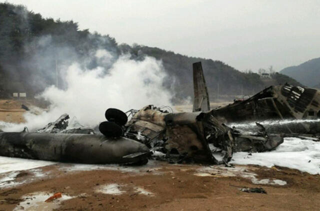 Pietų Korėjoje sudužo JAV sraigtasparnis