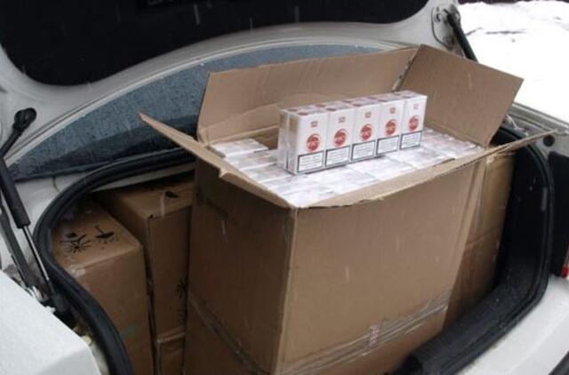 Šilalės rajone įkliuvo kontrabandines cigaretes gabenęs vyras