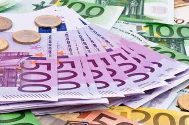 Sukčiaus apgauta senolė neteko 5000 eurų