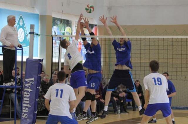 Tinklininkai laurus išsidalijo atnaujintoje salėje