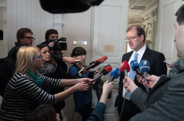 Vos paskyrus baudą už neatvykimą į teismą, Viktoras Uspaskichas pasirodė teisme (atnaujinta)