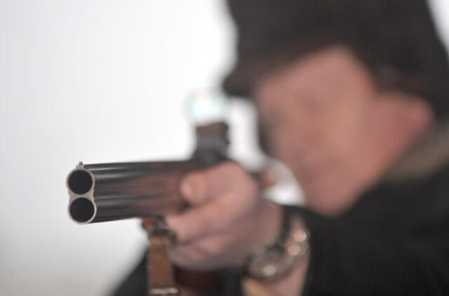 Vyras Prancūzijoje nušovė tris žmones ir vieną sužeidė