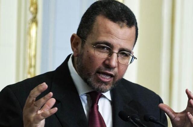 Kaire apšaudytas Egipto premjero kortežas