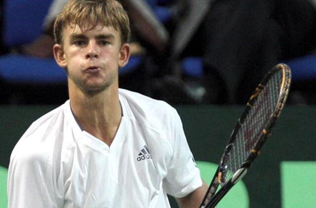 Laurynui Grigeliui nepavyko prasibrauti į turnyro Pietų Korėjoje pusfinalį, žais dvejetų finale