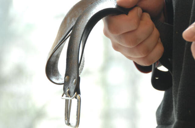 Nesirūpinantieji vaikais bus perauklėjami patys