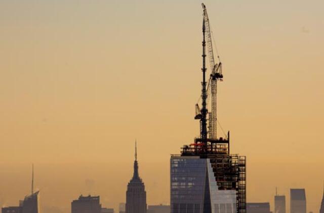 Niujorke iškelta Pasaulio prekybos centro smailė
