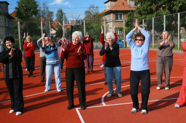 Pinigų trūksta, nes jie - iššvaistomi