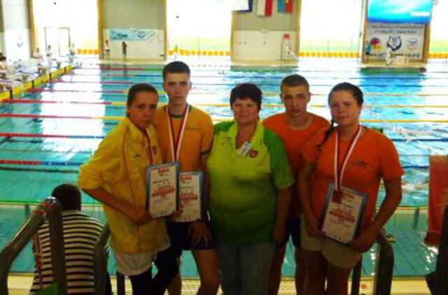 Plaukimo su pelekais varžybose žibėjo ir klaipėdiečiai