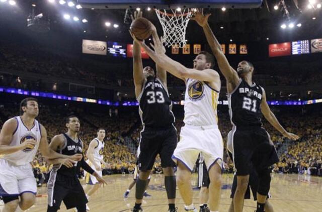 "Spurs" krepšininkai iškopė į Vakarų konferencijos finalą