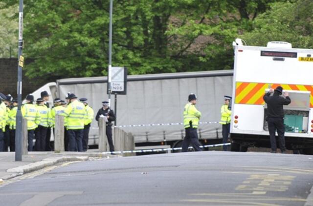 Žmogžudystė Londone laikoma teroristiniu išpuoliu, sušauktas specialus komitetas