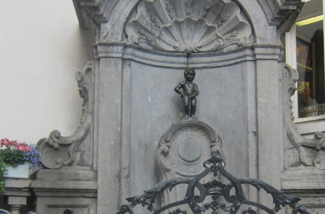 Belgija: Briuselio besišlapinantis berniukas tapo Afrikos valstiečiu