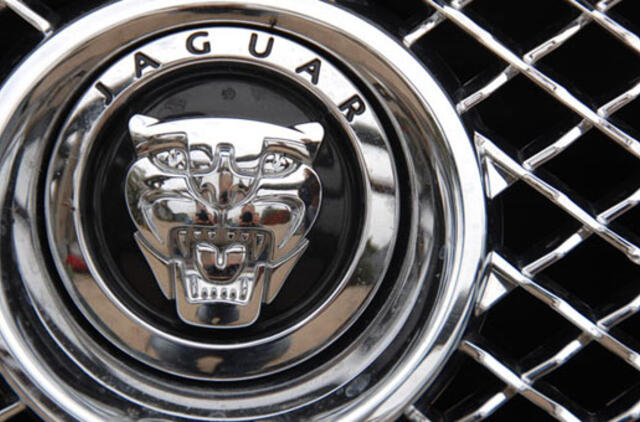 Britai vairuotojai - tarp meilės savai ir japonų produkcijai