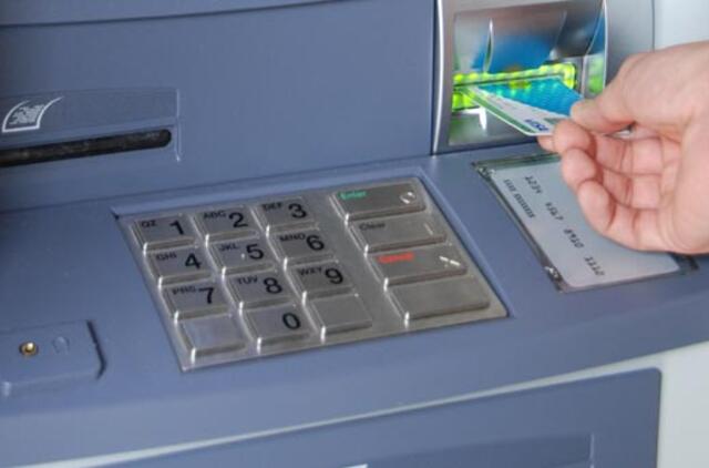 Didžiausi šalies bankai įveda kainodaros pokyčių