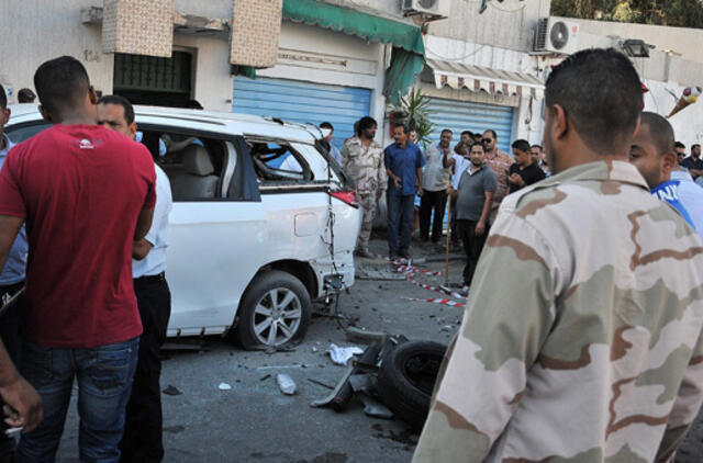 Libijoje po Italijos ambasados automobiliu rasta bomba