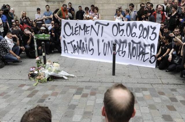 Paryžiuje skustagalviai mirtinai sumušė 19-metį