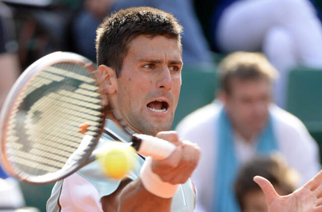 Serbas Novakas Džokovičius ir ispanas Rafaelis Nadalis iškopė į "French Open" pusfinalį