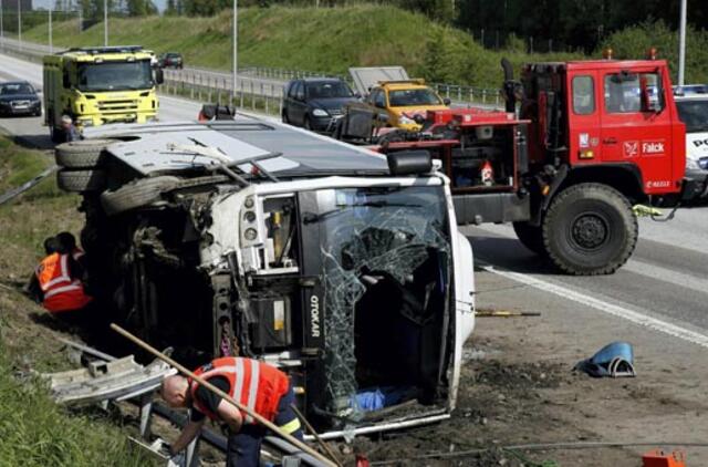 Švedijoje į avariją pateko du autobusai, 14 žmonių sužeista