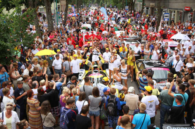 1000 km lenktynių uvertiūra – Vytauto gatvėje