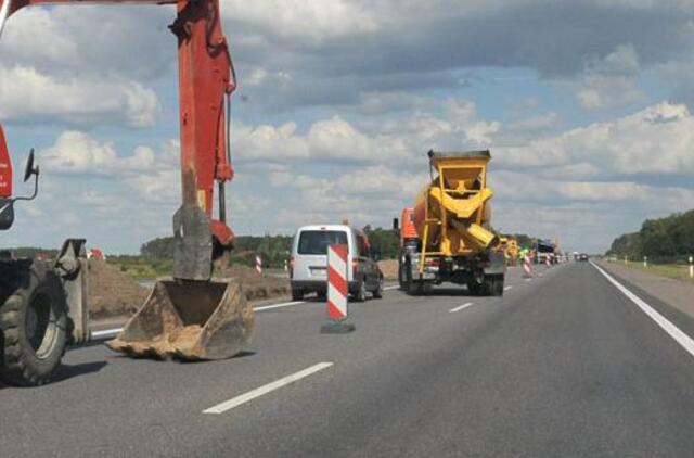 Daugiau pajamų nuo akcizo už degalus kelių priežiūrai neduota