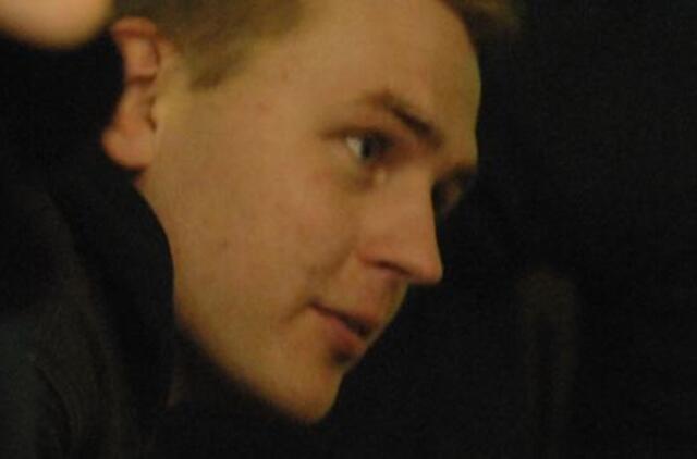 Į laisvę veržiasi pro mažiausias spragas