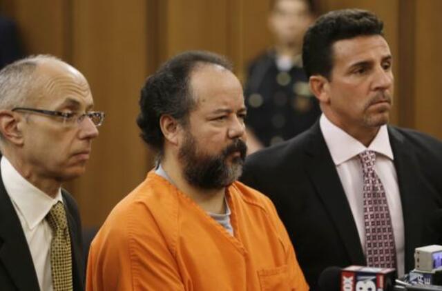 Klivlendo pagrobėjas nepripažįsta savo kaltės