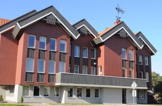 Neringos savivaldybės tarnautoja supainiojo interesus