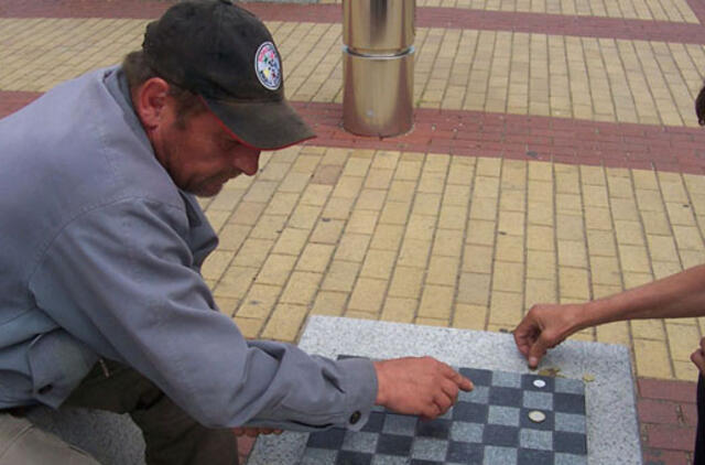 Bulvaras: Proletariatas renkasi šaškes