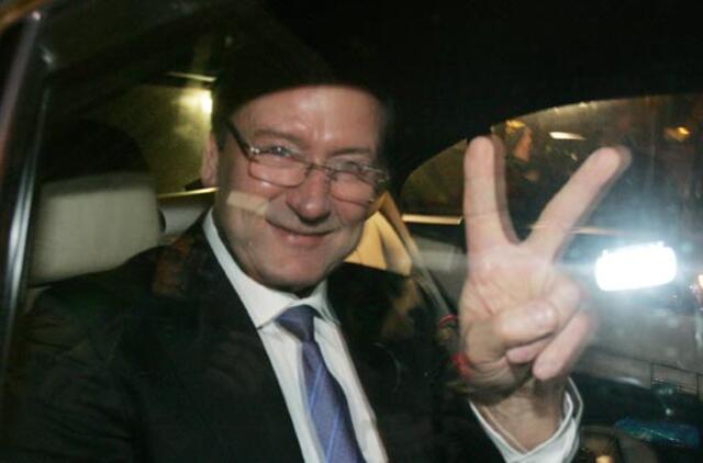 Už pusės milijono litų užstatą paleistas Viktoras Uspaskichas apie naujas statybas nešneka